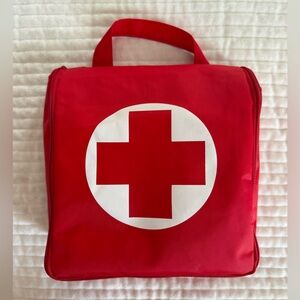 Johnson & Johnson Travel First Aid/Medical Bag